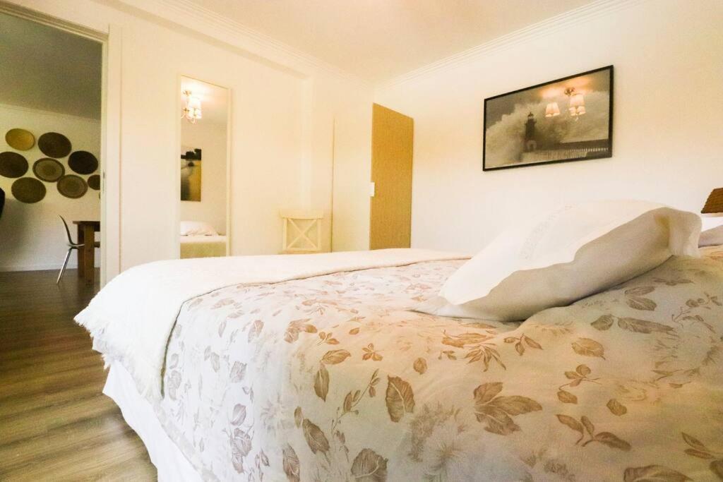 Cascais Getaway With A Shared Pool Apartment Ngoại thất bức ảnh